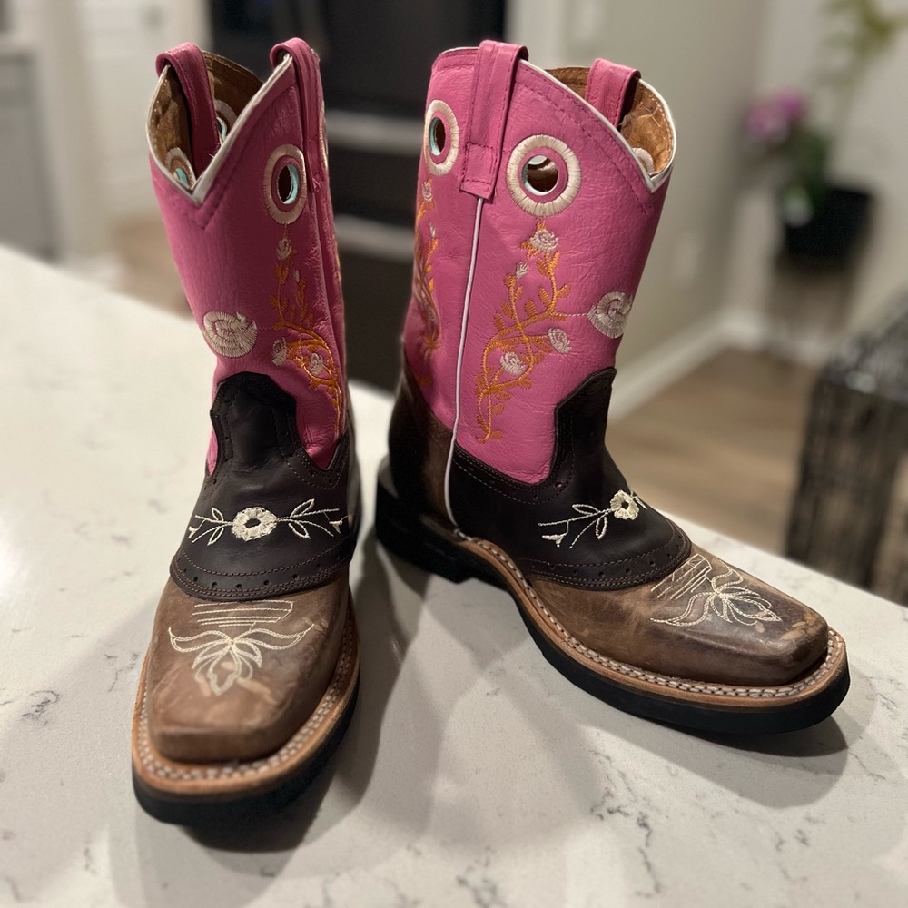 George Davis cowgirl boots, size 8, pink and brown, embroidered, squared toe